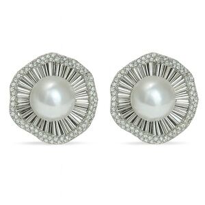 ⚜️ Elegant Silver and Pearl Earrings